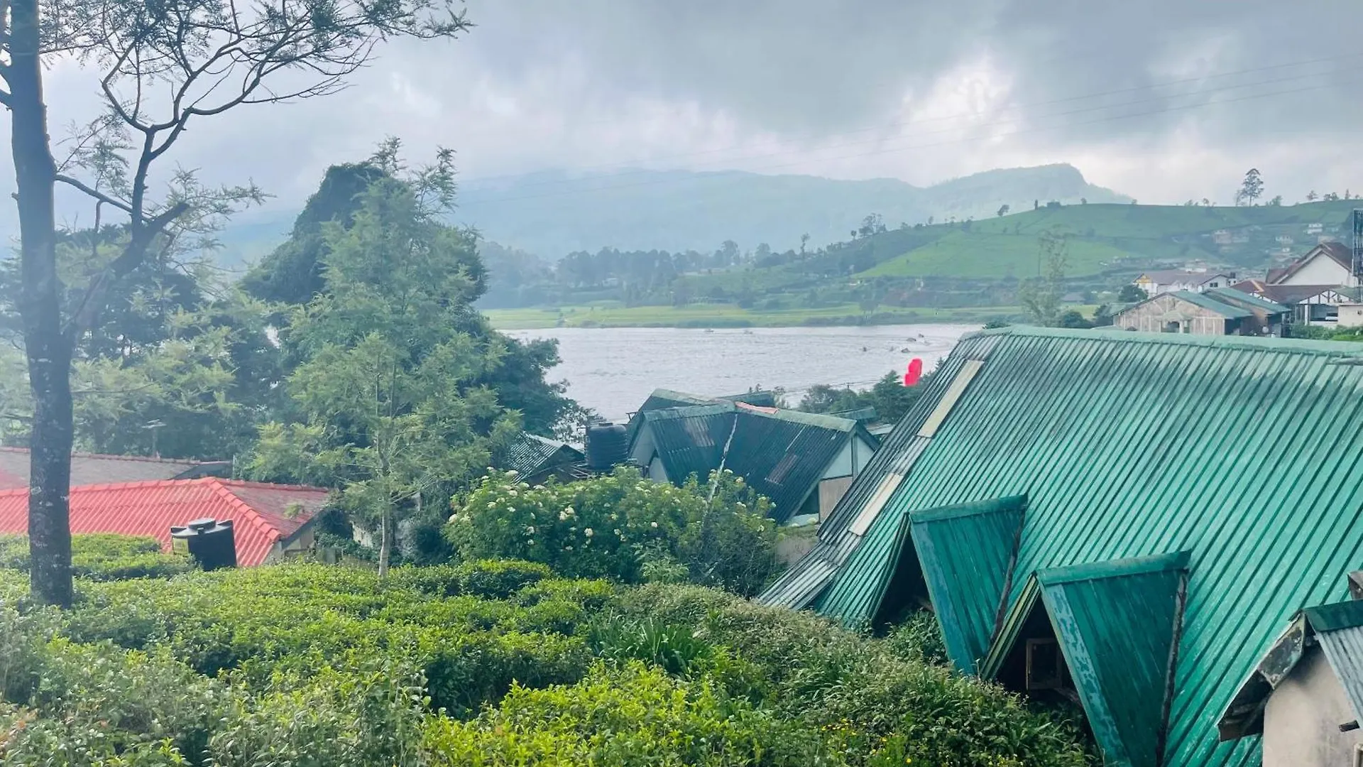 Hotel The Lake Frost Nuwara Eliya